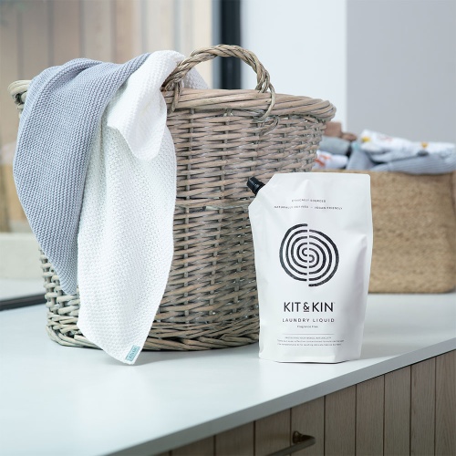 Kit & Kin Laundry Liquid - 1 Litre Pouch - 25 Washes - Fragrance Free