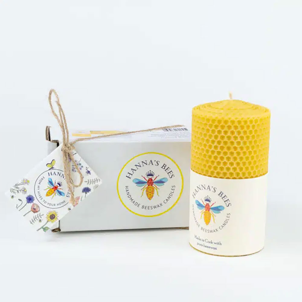 Hanna's Beeswax Chunky Beehive Candle in Gift Box - Purifies the Air and Warm Soothing Glow